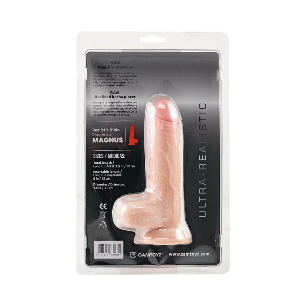 Ultra Realistic Dildo Magnus